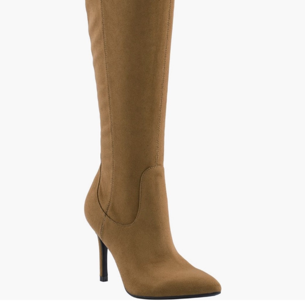 NWT Marc Fisher Boots 8.5